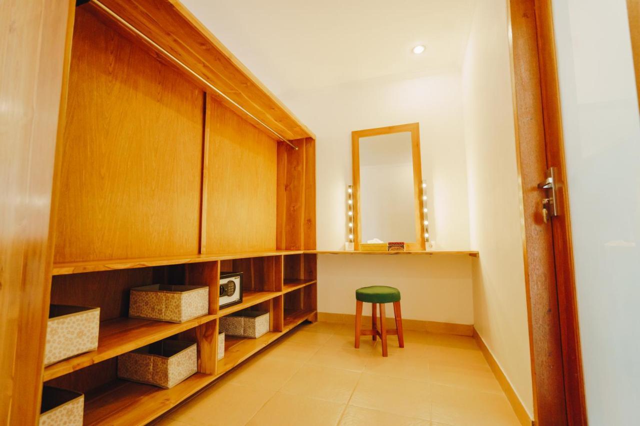 Villa Orked 3 With Family Room Seminyak Екстериор снимка