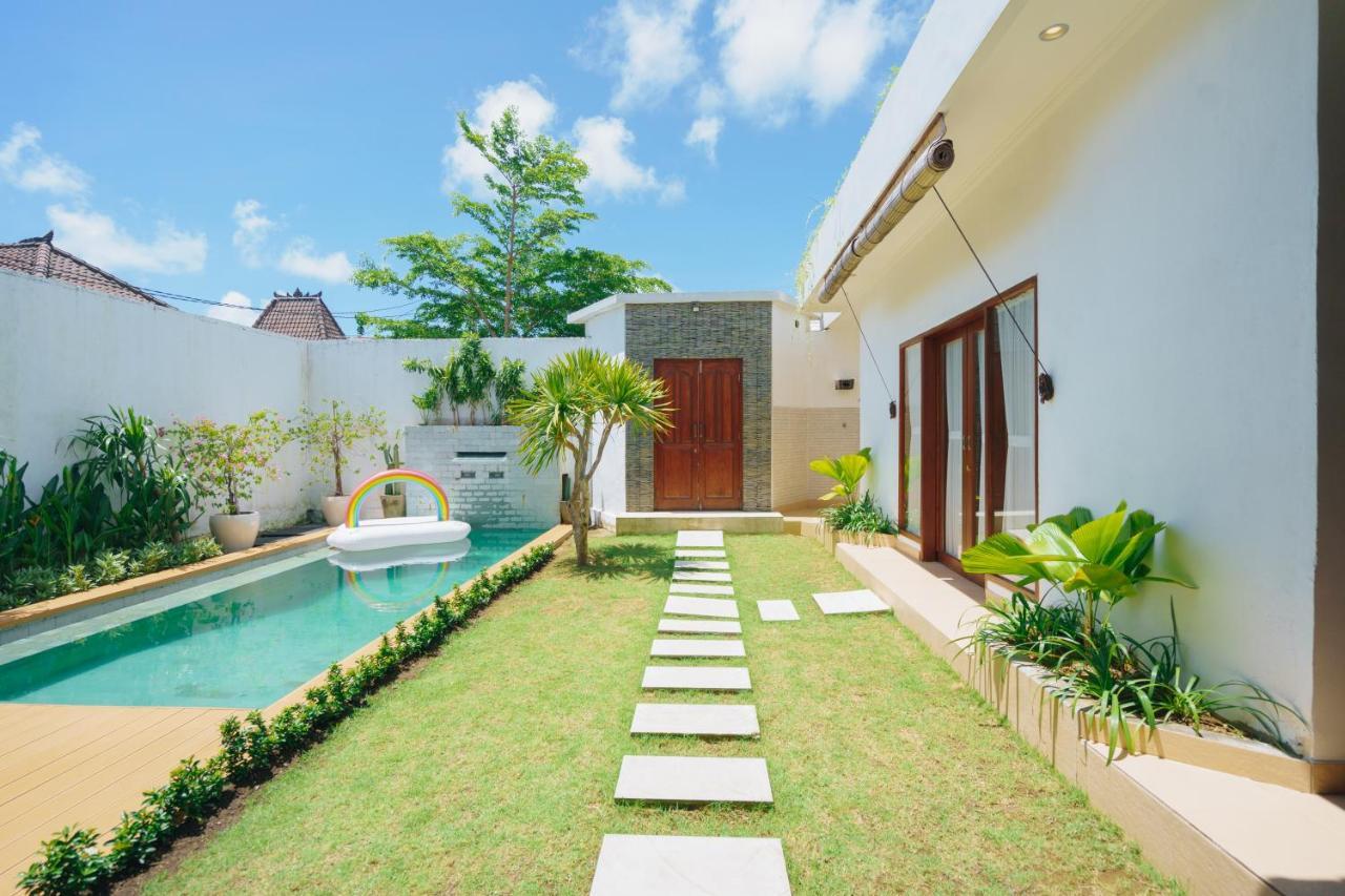 Villa Orked 3 With Family Room Seminyak Екстериор снимка