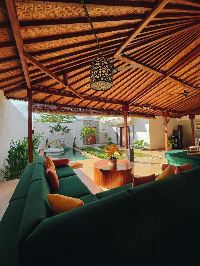 Villa Orked 3 With Family Room Seminyak Екстериор снимка