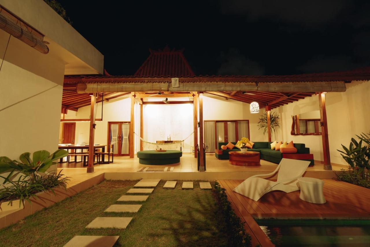 Villa Orked 3 With Family Room Seminyak Екстериор снимка