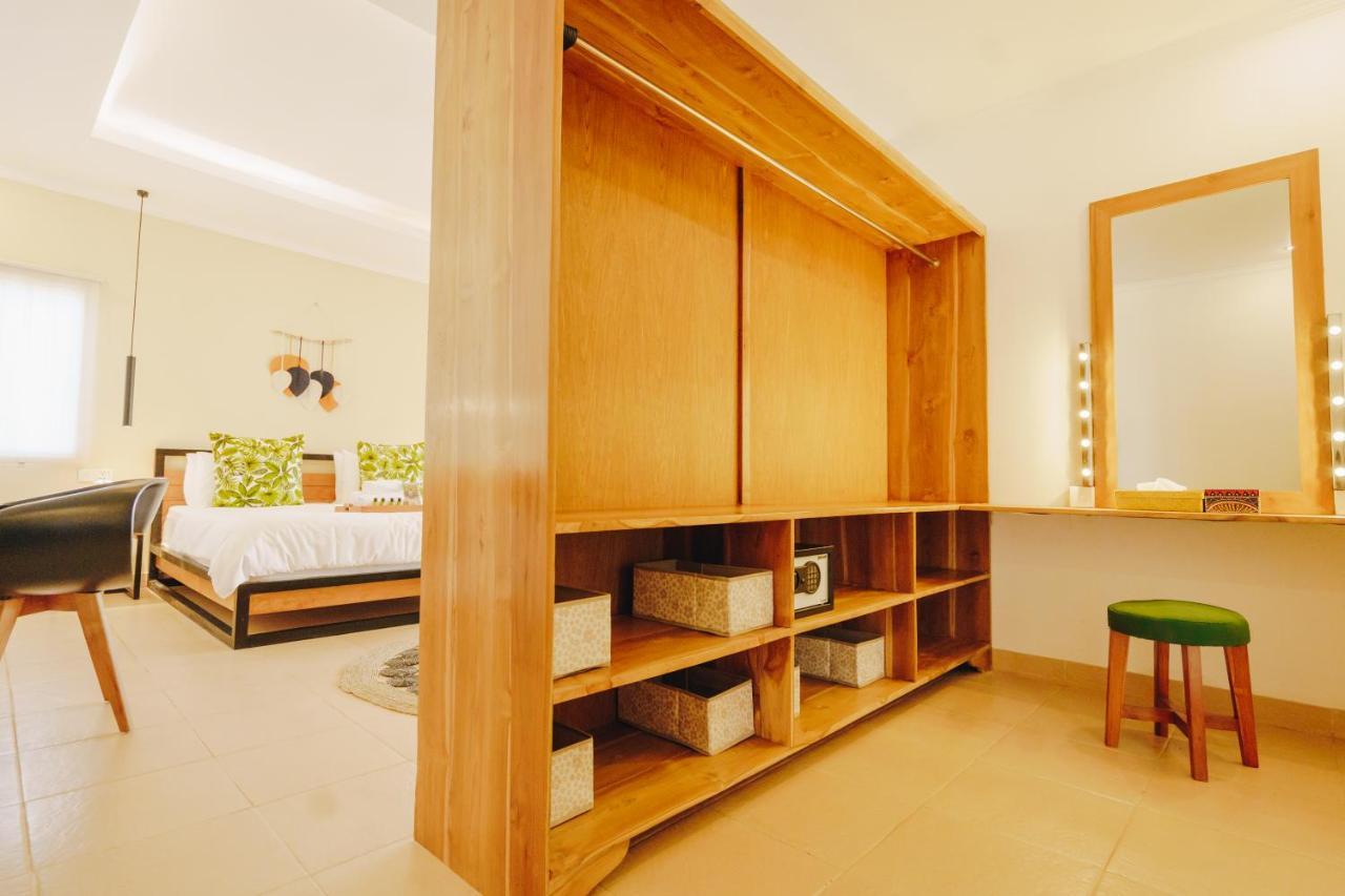 Villa Orked 3 With Family Room Seminyak Екстериор снимка